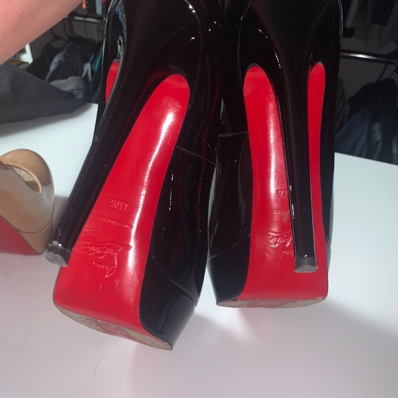 Christian Louboutin pumps - Picture 2 of 5